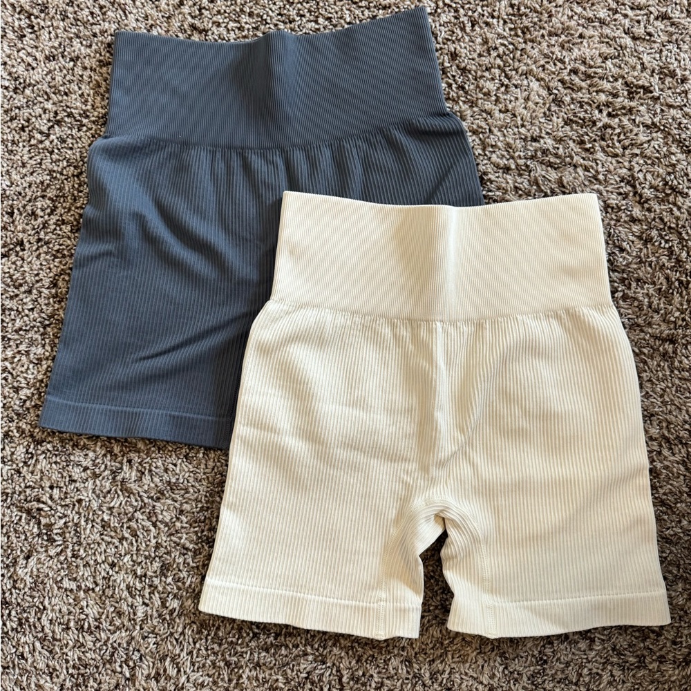 Ribbed biker shorts- pair, size Small